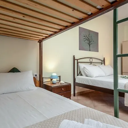 Apartment Theonis