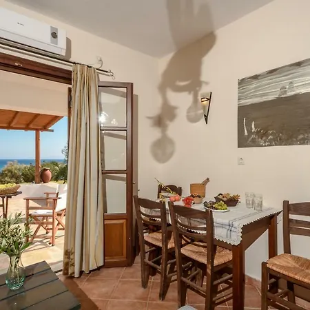 Theonis Apartment Moutsouna