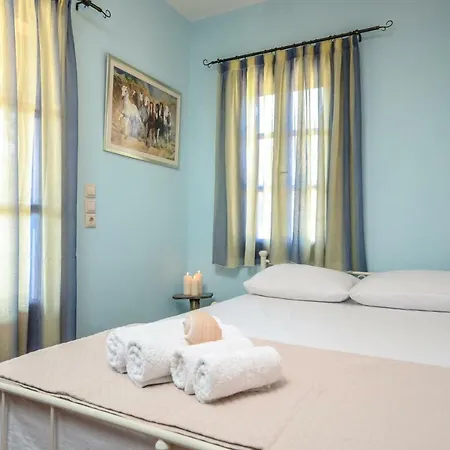 Theonis Villas Apartmán *