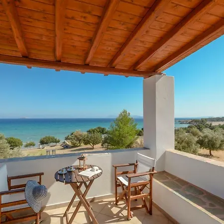 Theonis Naxos 30 Meters From The * Kanaki