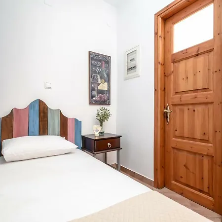 Theonis Apartment *