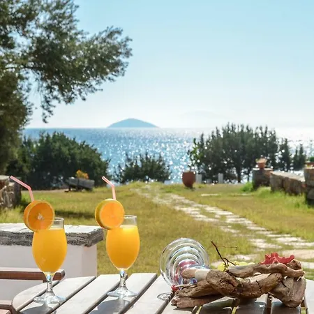 Theonis Naxos 30 Meters From The * Kanaki
