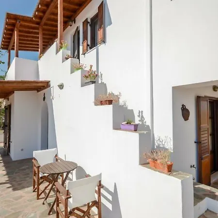 Apartment Theonis Naxos 30 Meters From The Kanaki