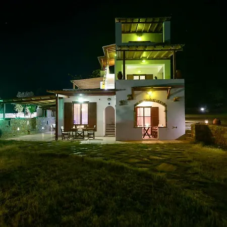 شقة Theonis Naxos 30 Meters From The