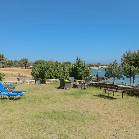 Theonis Naxos 30 Meters From The Apartment *