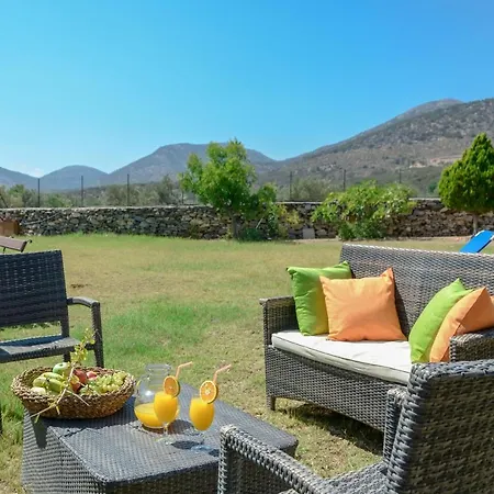 公寓 Theonis Moutsoúna