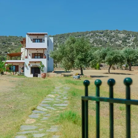 Apartment Theonis