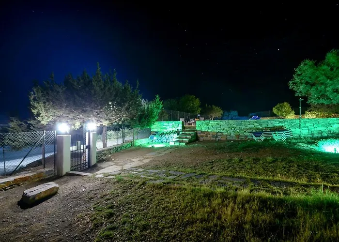 Appartement Theonis *